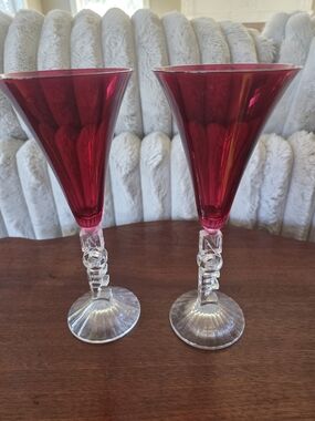 Pair Cristal d'Arques Noel Ruby Red Champagne Flutes "NOEL" Clear Stem France